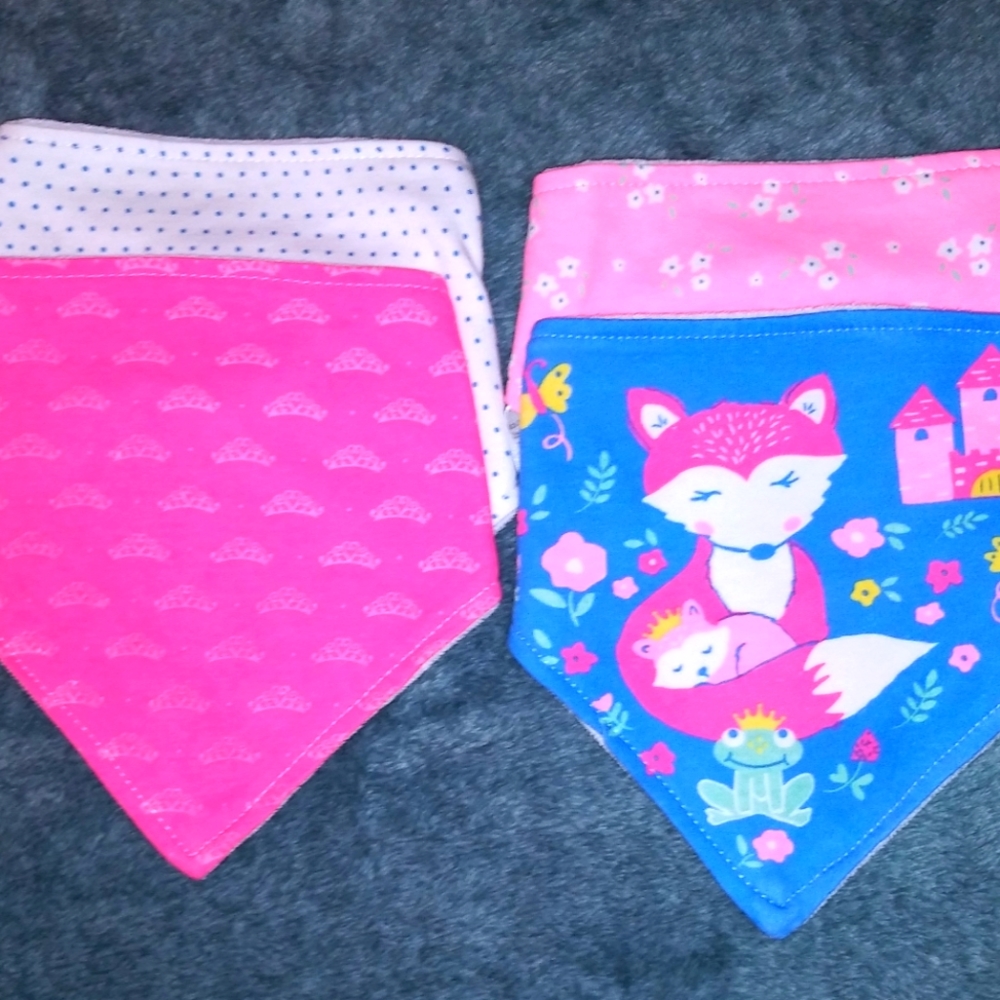 Set of NWOT Baby bibs